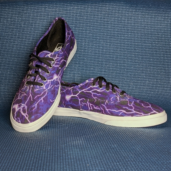 vans vulcanized black